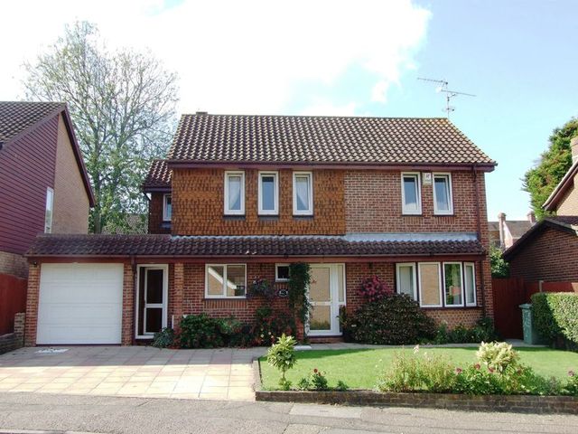  Image of 4 bedroom Detached house for sale in Wolstonbury Close Crawley RH11 at Wolstonbury Close Southgate Crawley,, RH11 8TX