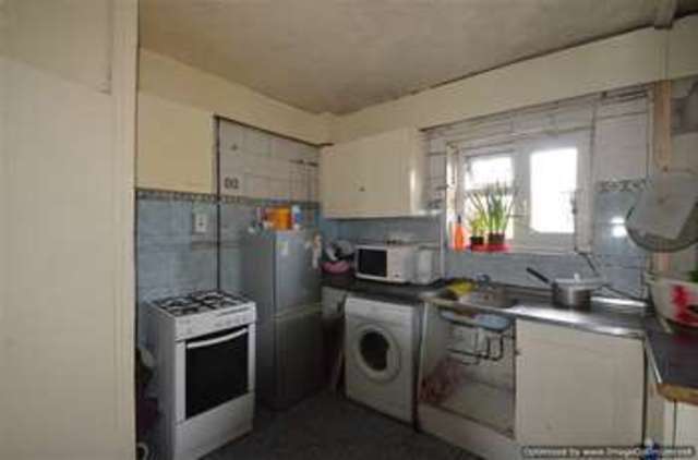  Image of 4 bedroom Flat for sale in Woolridge Way Loddiges Road London E9 at Hackney, E9 6PP