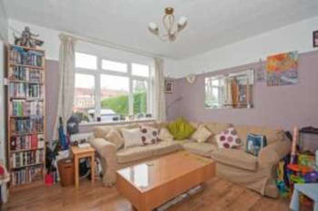  Image of 2 bedroom Detached house for sale in Worsted Green Merstham Redhill RH1 at Merstham Redhill Nutfield, RH1 3PW