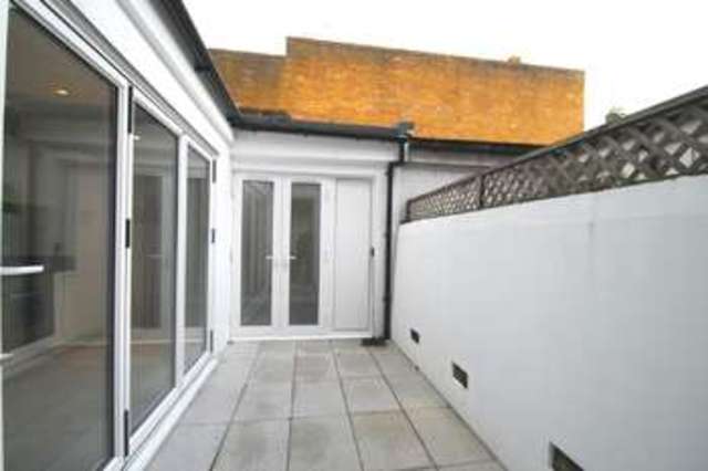  Image of 3 bedroom Detached house to rent in Wynford Road London N1 at Kings Cross N1 London, N1 9SN