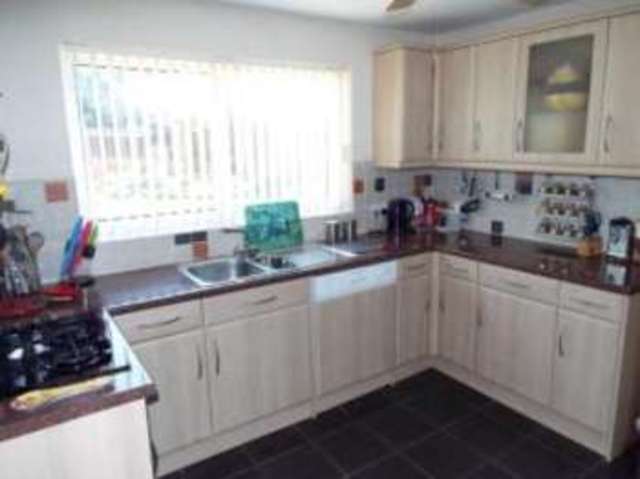  Image of 4 bedroom Detached house for sale in Wistaria Lane Yateley GU46 at Yateley Hampshire Yateley, GU46 6HY