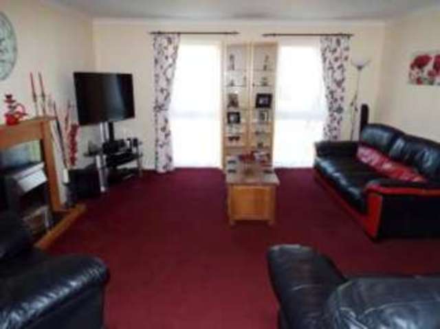  Image of 4 bedroom Detached house for sale in Wistaria Lane Yateley GU46 at Yateley Hampshire Yateley, GU46 6HY