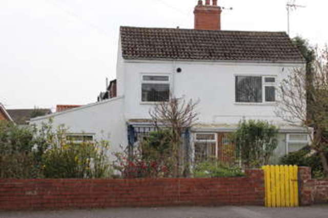  Image of 3 bedroom Cottage for sale in York Road Barlby Selby YO8 at Barlby Selby Barlby, YO8 5JH