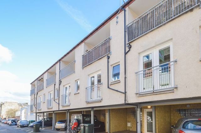  Image of 4 bedroom Terraced house for sale in Trafalgar Lane Edinburgh EH6 at Trafalgar Lane Bonnington Edinburgh, EH6 4DJ
