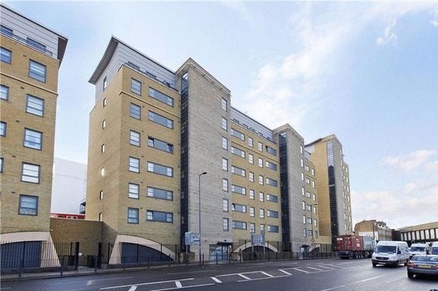  Image of 1 bedroom Flat to rent in Commercial Road London E14 at Commercial Road  London, E14 7JR