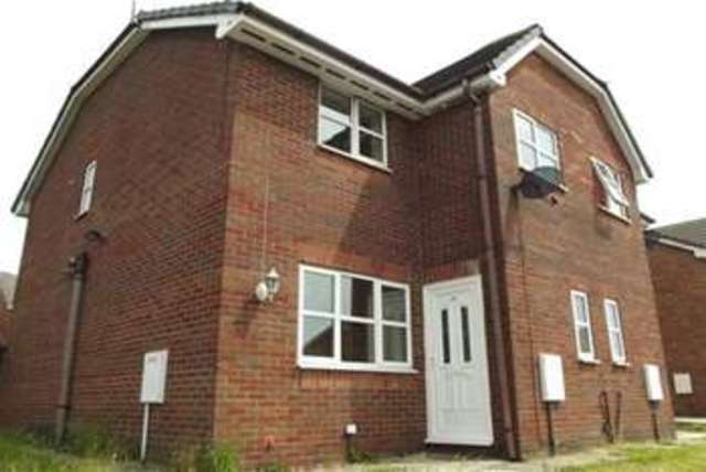  Image of 3 bedroom Semi-Detached house to rent in Abbeyfields Wigan WN6 at Wigan, WN6 7NZ