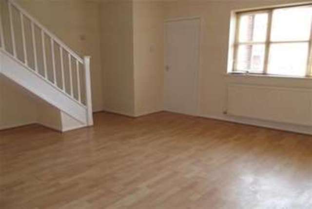  Image of 3 bedroom Semi-Detached house to rent in Abbeyfields Wigan WN6 at Wigan, WN6 7NZ