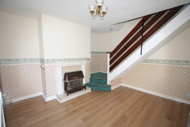  Image of 2 bedroom Terraced house to rent in Air Hill Terrace Rochdale OL12 at Rochdale OL12 7EW Rochdale, OL12 7EW