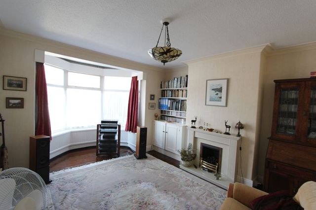  Image of 4 bedroom Semi-Detached house for sale in Allderidge Avenue Hull HU5 at Allderidge Avenue Chanterlands Avenue North Hull, HU5 4EQ