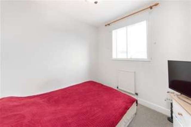  Image of 2 bedroom Flat to rent in Artesian Road London W2 at London, W2 5DL
