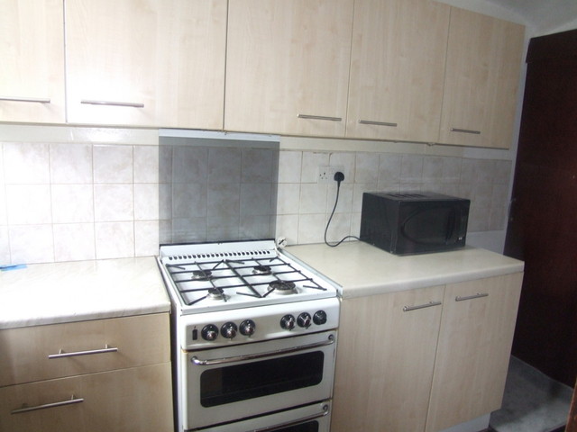  Image of 2 bedroom Terraced house to rent in Ashton Street Leeds LS8 at Ashton Street  Leeds, LS8 5BY