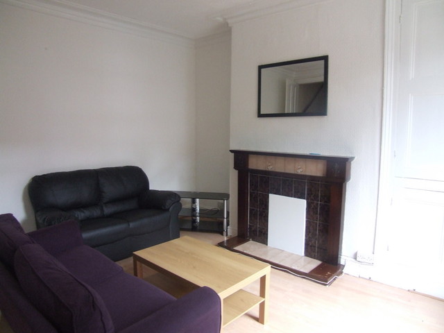  Image of 2 bedroom Terraced house to rent in Ashton Street Leeds LS8 at Ashton Street  Leeds, LS8 5BY