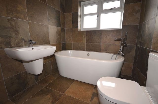  Image of 4 bedroom Detached house for sale in Astley Close Widnes WA8 at Astley Close  Widnes, WA8 4YZ