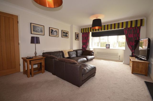  Image of 4 bedroom Detached house for sale in Astley Close Widnes WA8 at Astley Close  Widnes, WA8 4YZ