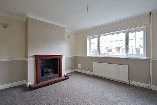  Image of 3 bedroom Terraced house for sale in Barton Lane Barrow-upon-Humber DN19 at Barton Lane  Barrow-Upon-Humber, DN19 7DD