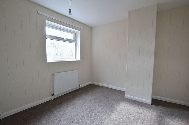  Image of 3 bedroom Terraced house for sale in Barton Lane Barrow-upon-Humber DN19 at Barton Lane  Barrow-Upon-Humber, DN19 7DD