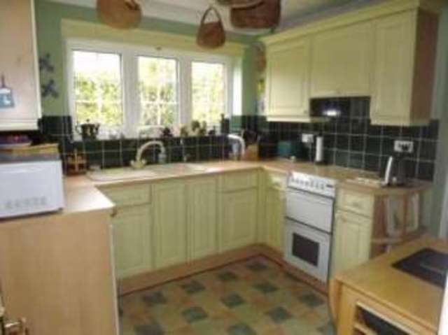  Image of 4 bedroom Detached house for sale in Dorchester Close Basingstoke RG23 at Basingstoke Hampshire Wootton St Lawrence, RG23 8EX