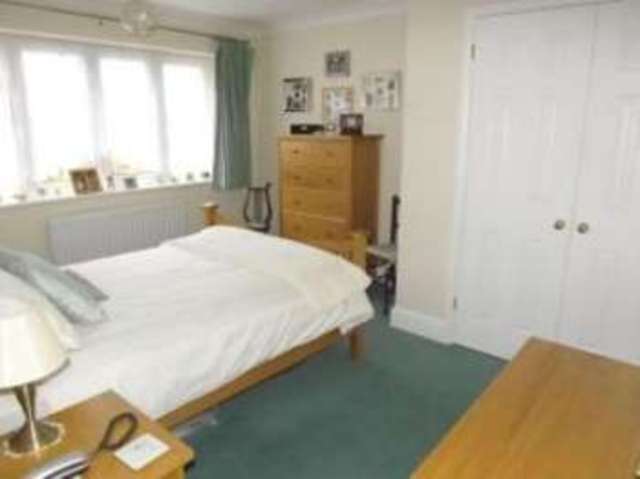  Image of 4 bedroom Detached house for sale in Dorchester Close Basingstoke RG23 at Basingstoke Hampshire Wootton St Lawrence, RG23 8EX