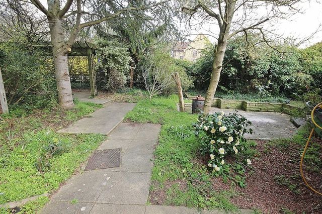  Image of 4 bedroom Detached house for sale in Bedford Road Maulden Bedford MK45 at Bedford Road  Maulden, MK45 2AL