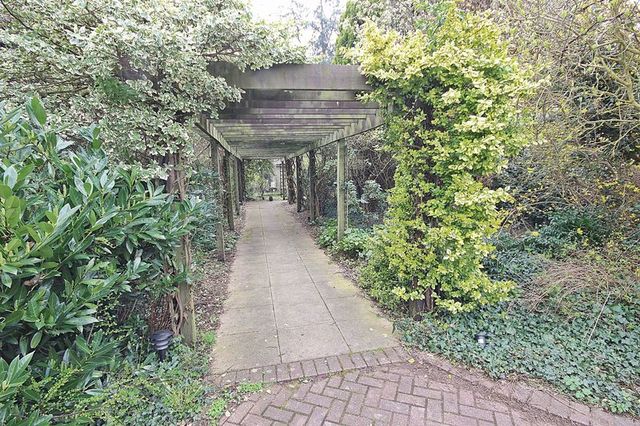  Image of 4 bedroom Detached house for sale in Bedford Road Maulden Bedford MK45 at Bedford Road  Maulden, MK45 2AL
