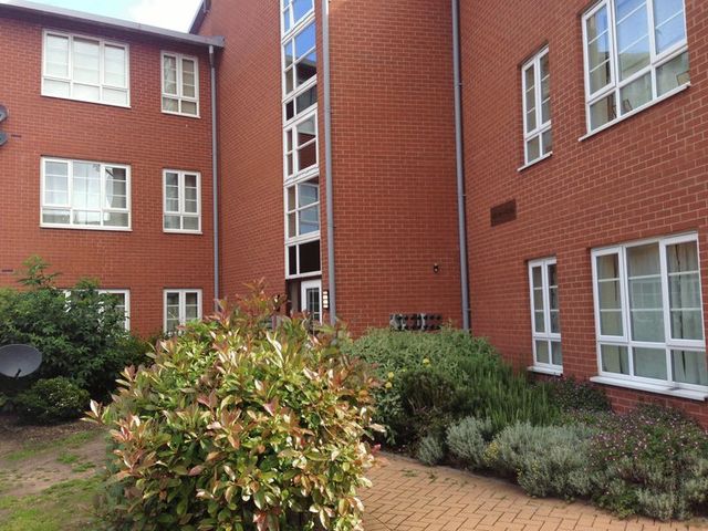  Image of 2 bedroom Flat to rent in Bell Street Tipton DY4 at Bell Street Tipton Tipton, DY4 8JG