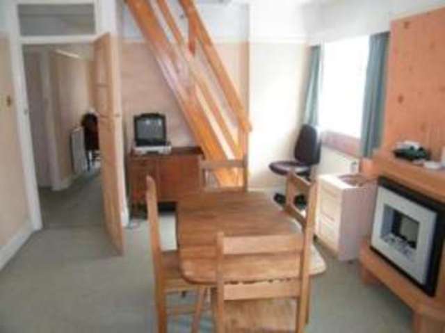  Image of 2 bedroom Bungalow for sale in Heather Drive Hadleigh Benfleet SS7 at Benfleet Essex Hadleigh, SS7 2EL