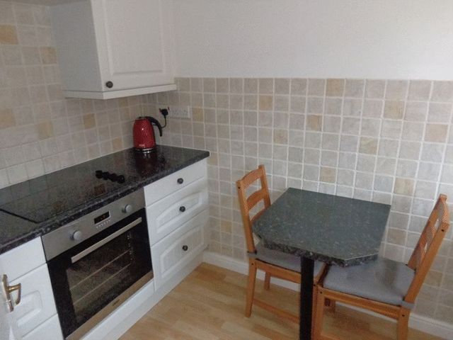  Image of 2 bedroom Detached house to rent in Berkeley Close Hucclecote Gloucester GL3 at Berkeley Close Hucclecote Gloucester, GL3 3TG