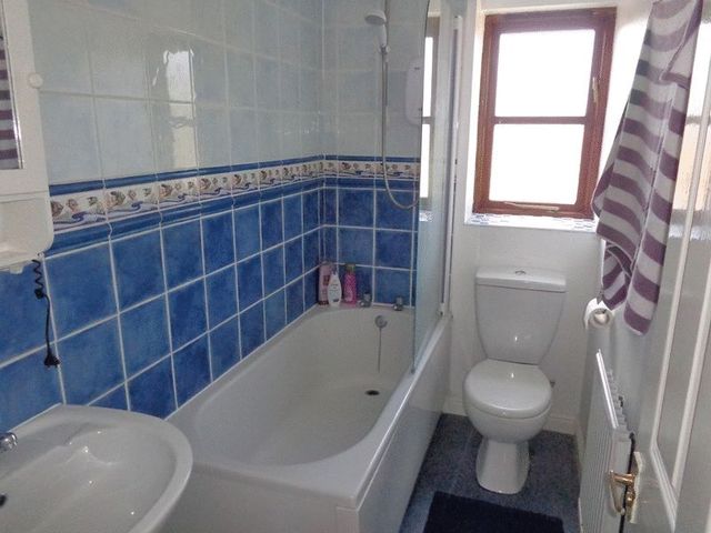  Image of 2 bedroom Detached house to rent in Berkeley Close Hucclecote Gloucester GL3 at Berkeley Close Hucclecote Gloucester, GL3 3TG