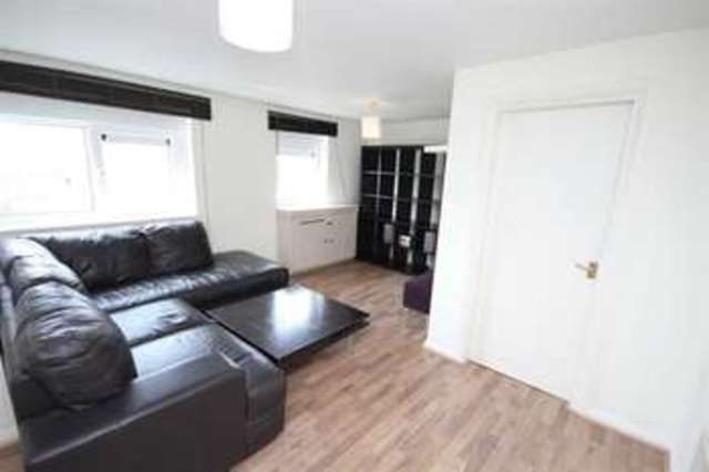  Image of 2 bedroom Flat to rent in Bethnal Green Road London E2 at London, E2 9QY