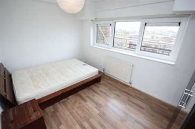  Image of 2 bedroom Flat to rent in Bethnal Green Road London E2 at London, E2 9QY