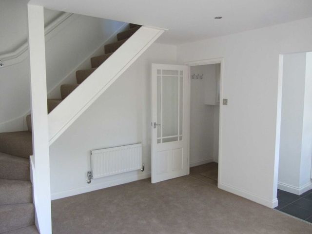 Image of 2 bedroom Semi-Detached house to rent in Bilbury Close Crabbs Cross Redditch B97 at Redditch Worcestershire Redditch, B97 5XN