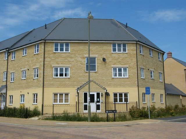  Image of 2 bedroom Flat for sale in Bluebell Way Carterton OX18 at Bluebell Way  Carterton, OX18 1GD