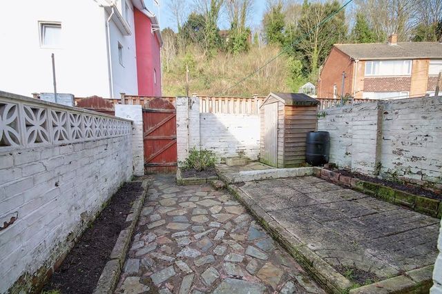  Image of 3 bedroom Terraced house for sale in Bonhay Road Exeter EX4 at Bonhay Road  Exeter, EX4 4JD