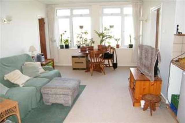  Image of 2 bedroom Flat to rent in Bratton Seymour Bratton Seymour Wincanton BA9 at Wincanton, BA9 8DA