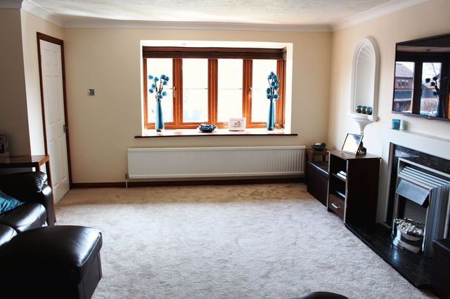  Image of 3 bedroom Detached house for sale in Broadmeadows Lane Waterlooville PO7 at Broadmeadows Lane  Waterlooville, PO7 8QL