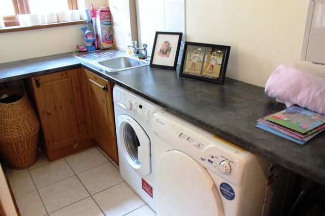  Image of 3 bedroom Detached house for sale in Broadmeadows Lane Waterlooville PO7 at Broadmeadows Lane  Waterlooville, PO7 8QL