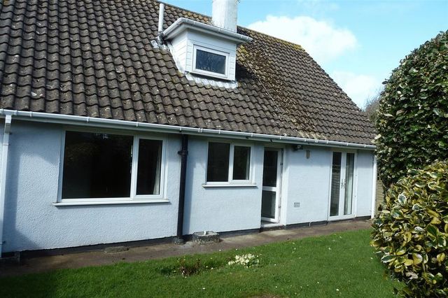  Image of 3 bedroom Detached house for sale in Broadsands Court Paignton TQ4 at Broadsands Court Broadsands Paignton, TQ4 6LD