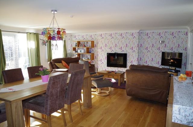  Image of 3 bedroom Detached house for sale in Brue Crescent Burnham-on-Sea TA8 at Brue Crescent  Burnham-On-Sea, TA8 1LR