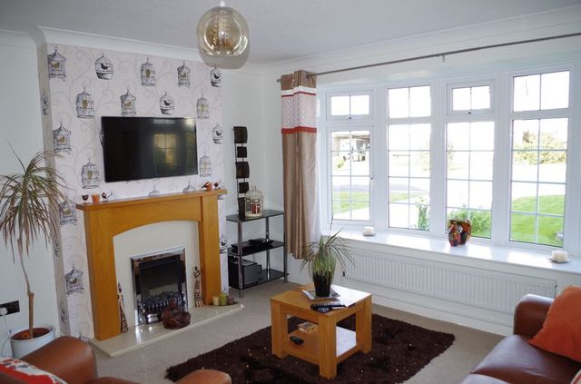  Image of 3 bedroom Detached house for sale in Brue Crescent Burnham-on-Sea TA8 at Brue Crescent  Burnham-On-Sea, TA8 1LR