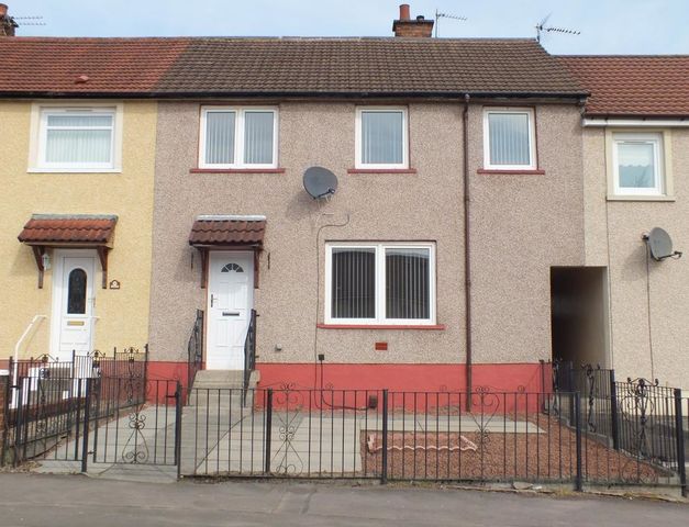  Image of 3 bedroom Flat to rent in Burnhead Street Uddingston Glasgow G71 at Viewpark North Lanarkshire North Lanarkshire, G71 5RR
