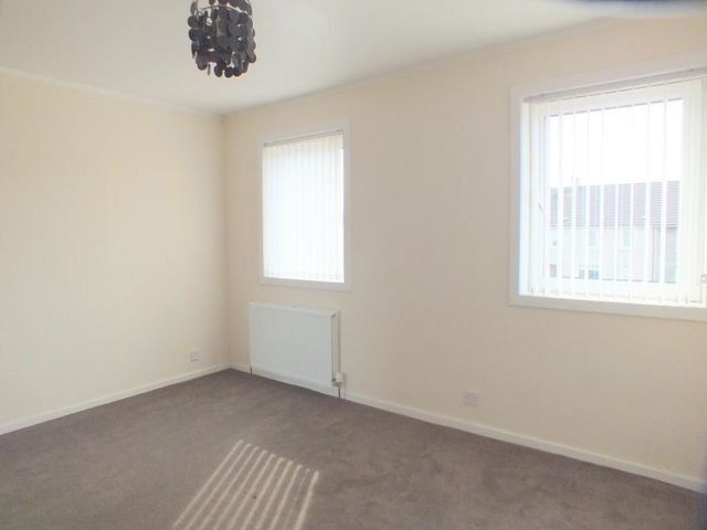  Image of 3 bedroom Flat to rent in Burnhead Street Uddingston Glasgow G71 at Viewpark North Lanarkshire North Lanarkshire, G71 5RR