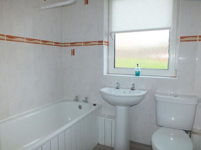  Image of 3 bedroom Flat to rent in Burnhead Street Uddingston Glasgow G71 at Viewpark North Lanarkshire North Lanarkshire, G71 5RR