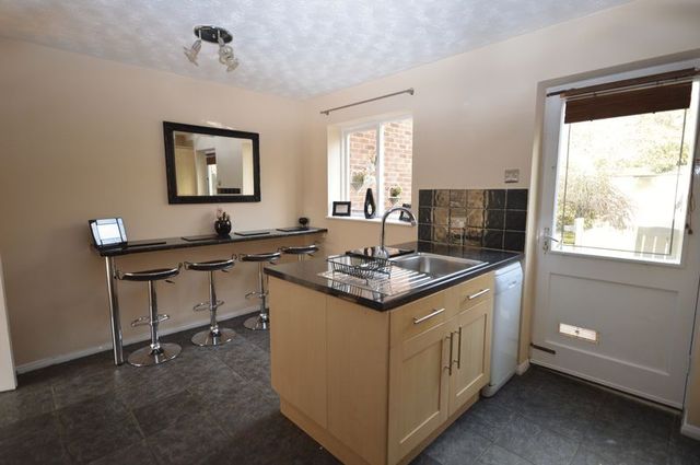  Image of 2 bedroom Terraced house for sale in Cemetery Road Houghton Regis Dunstable LU5 at Cemetery Road  Houghton Regis, LU5 5DE