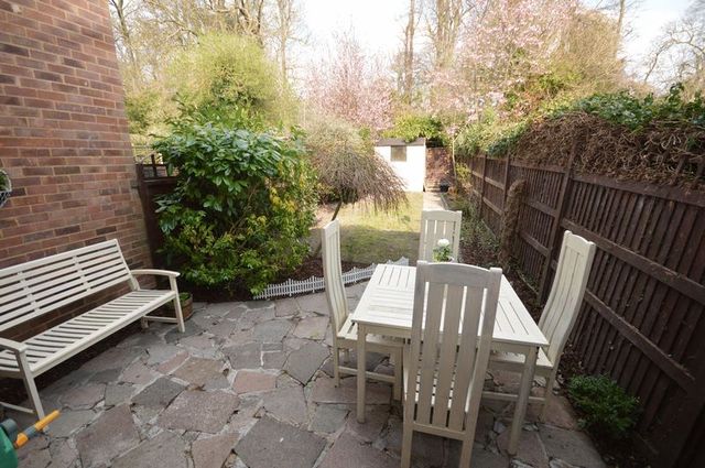  Image of 2 bedroom Terraced house for sale in Cemetery Road Houghton Regis Dunstable LU5 at Cemetery Road  Houghton Regis, LU5 5DE