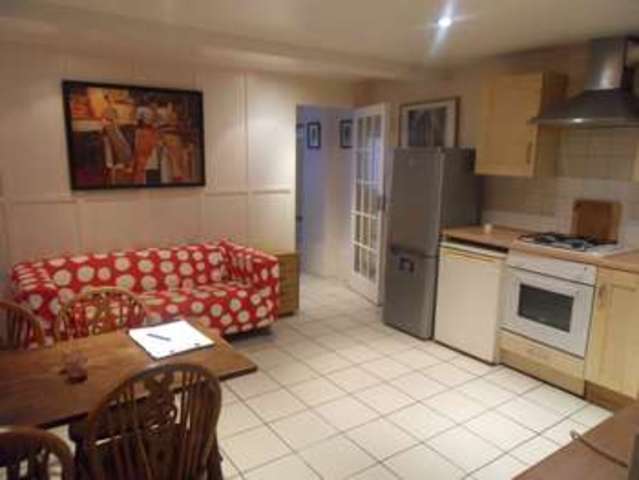  Image of 2 bedroom Flat to rent in Chalton Street London NW1 at London, NW1 1HY