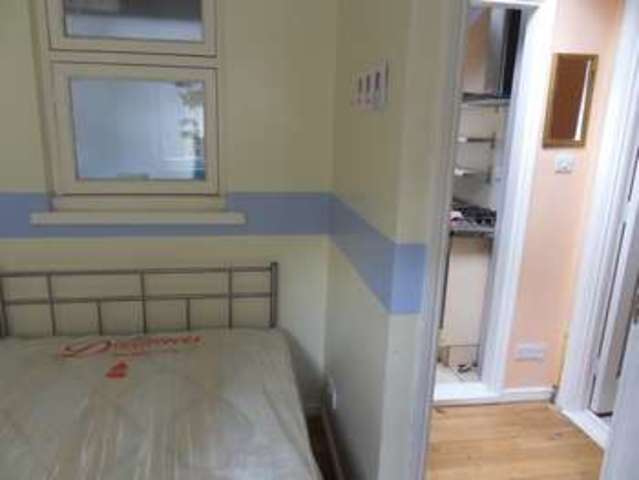  Image of 2 bedroom Flat to rent in Chalton Street London NW1 at London, NW1 1HY