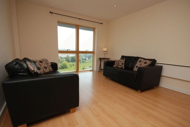  Image of 2 bedroom Flat to rent in Waterside Way Wakefield WF1 at Chantry Waters Waterside Way Wakefield, WF1 5ED