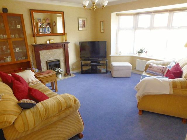  Image of 4 bedroom Detached house for sale in Chapel Drive Ambrosden Bicester OX25 at Chapel Drive Ambrosden Ambrosden, OX25 2RS