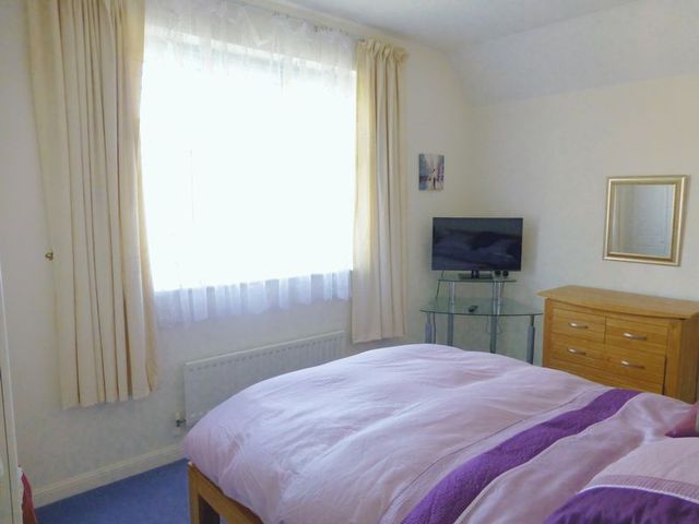  Image of 4 bedroom Detached house for sale in Chapel Drive Ambrosden Bicester OX25 at Chapel Drive Ambrosden Ambrosden, OX25 2RS