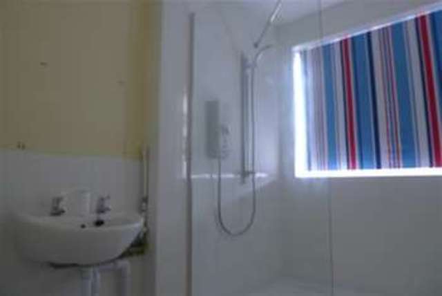  Image of 2 bedroom Flat to rent in Charminster Drive Coventry CV3 at Coventry, CV3 5AE